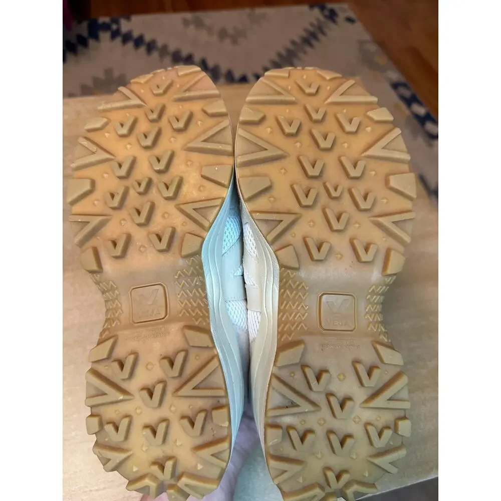 VEJA Venturi Alveomesh White Pierre Natural‎ Size 7
